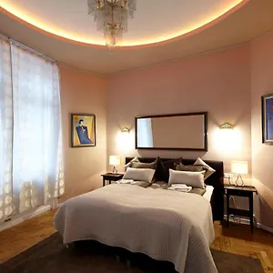 Urban In Downtown Apartment Wien