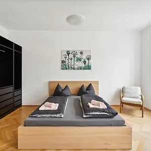 Stylish Near Mariahilferstraße Apartment Wien