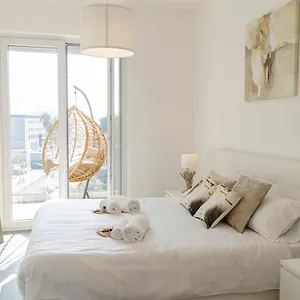  Apartment Apulialux - Exclusive And Modern City View, Private Parking